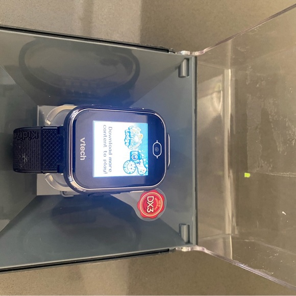 V-Tech Kiddiezoom Smartwatch - Picture 3 of 3